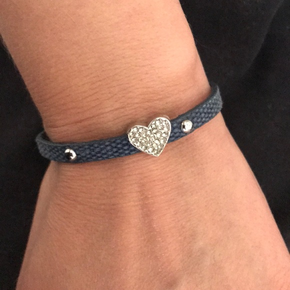 Navy and Silver Heart bracelet - Picture 2 of 3